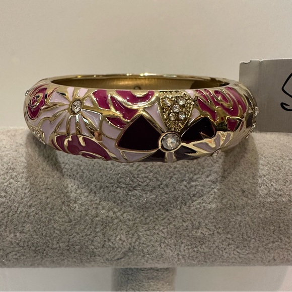 NWT Sequin by Nordstrom Clamper Bracelet-gold tone Floral print in pink & purple - Picture 7 of 14